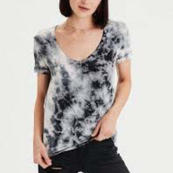 AE Soft & Sexy Tie-Dye V-Neck T-Shirt – Black & White Smokey, Small - Picture 4 of 10